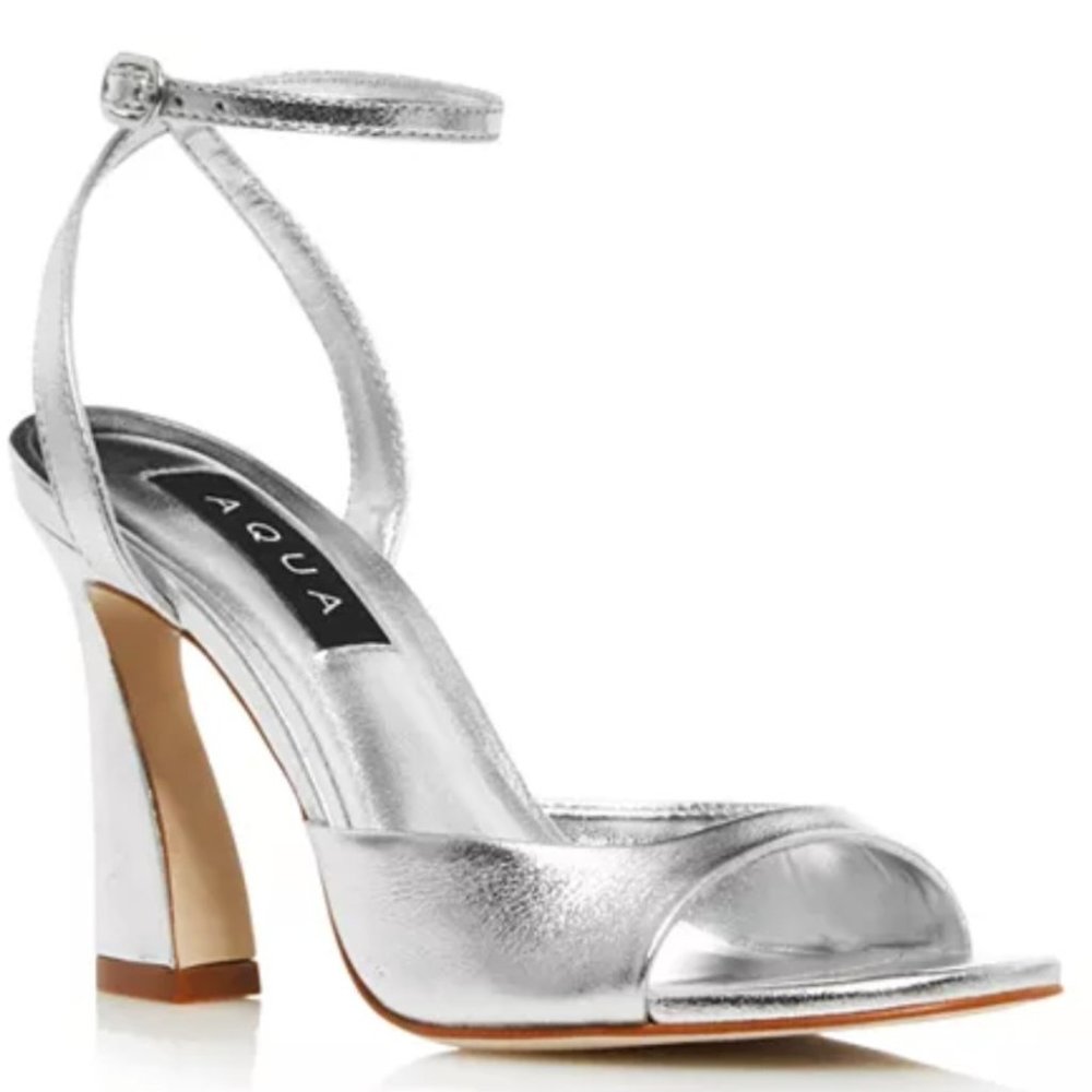 ISO Aqua women's jett NFS don't buy in search of 7.5